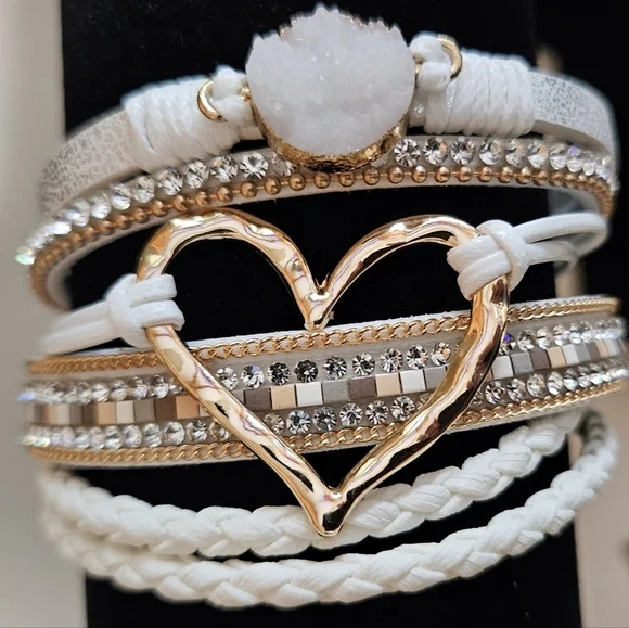 Elegant White and Gold Heart Layered Bracelet OS - Picture 4 of 4
